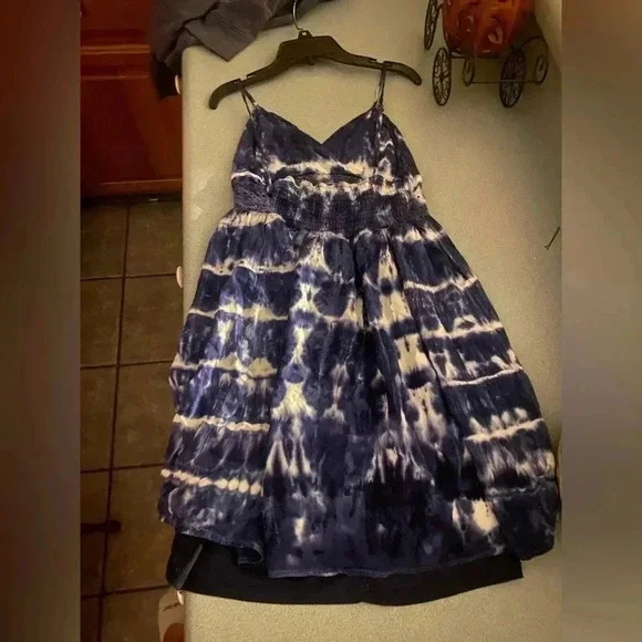 Tie Died Sundress - medium​ - Picture 2 of 3